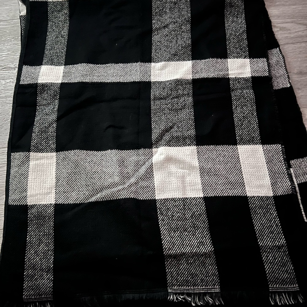 Pretty Persuasions buffalo plaid reversible shawl